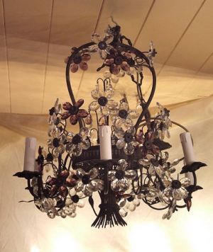19th C. Pliutti flower and bronze chandelier (09/82)